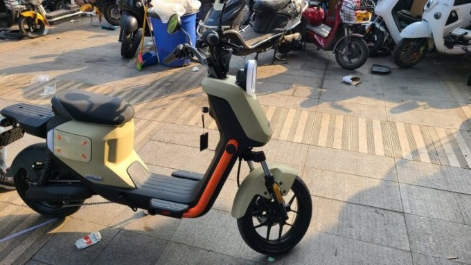 小牛电动电动车整车