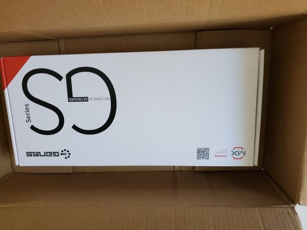 键线分离非常实用，方便携带，轴敲击起来清