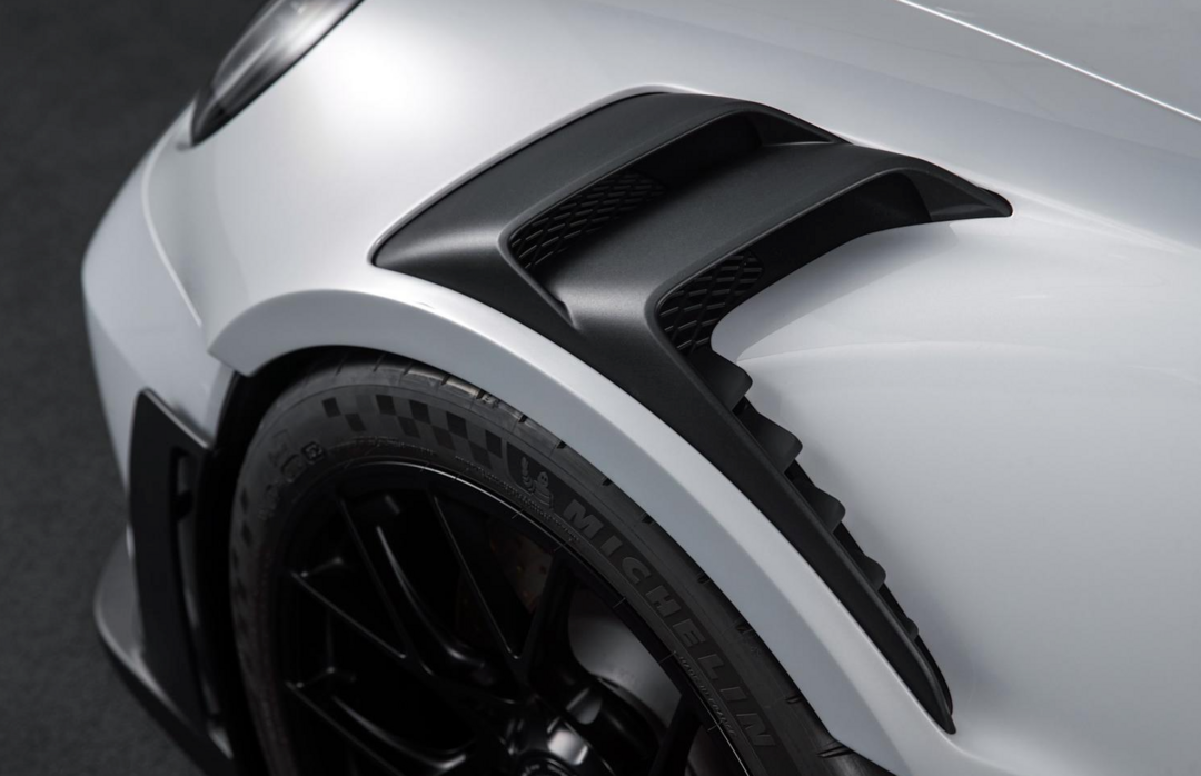 全新911 GT3 RS公布售价，售300.9992万，究极赛道机器！