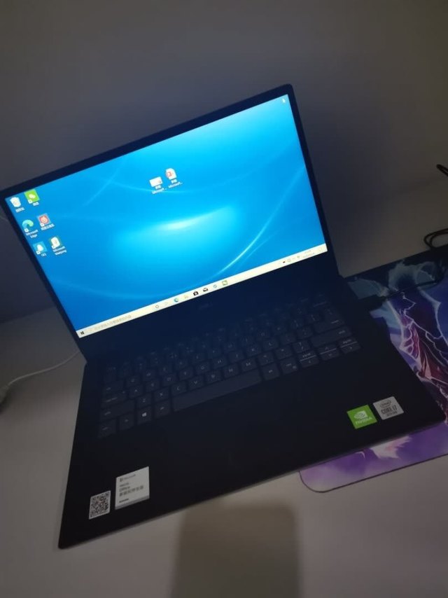 运行速度：非常快，还不卡屏幕效果：挺清