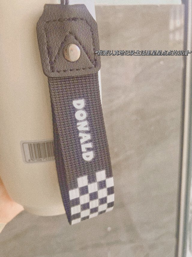一直在想入一款可以装在包包里的保温杯，