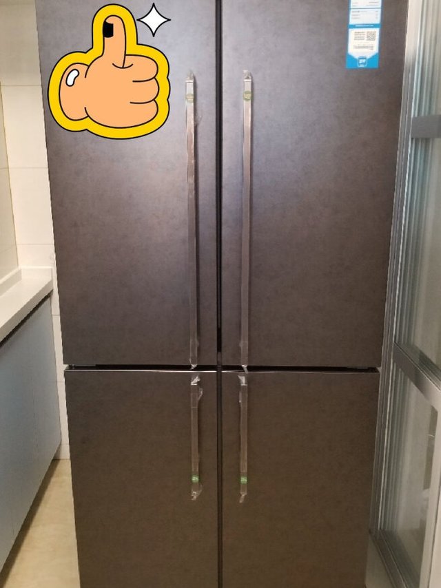 外形外观：好看，面板颜色可以的，有种石头