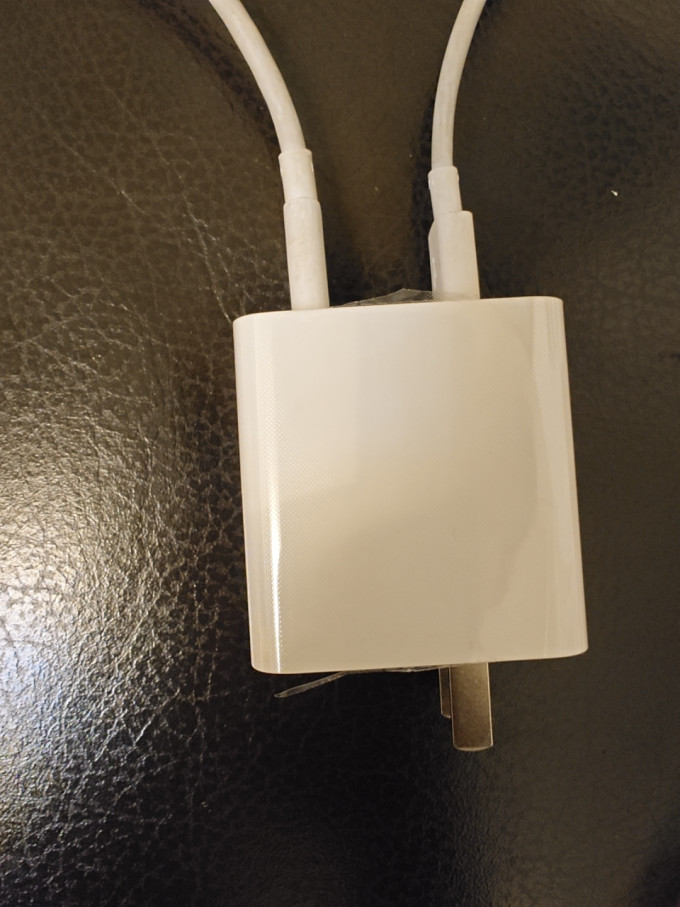 小米67w三口充电器