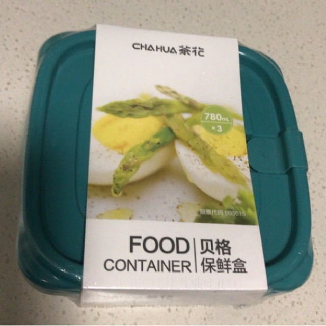 保鲜盒挺好用的，方便储存食物。