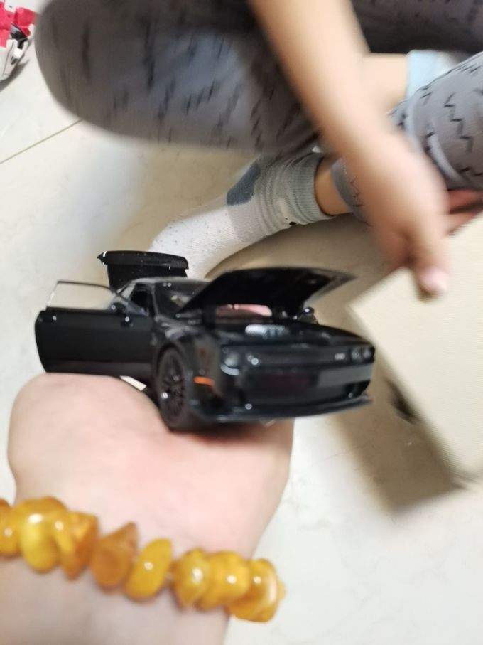 砺能玩具汽车模型