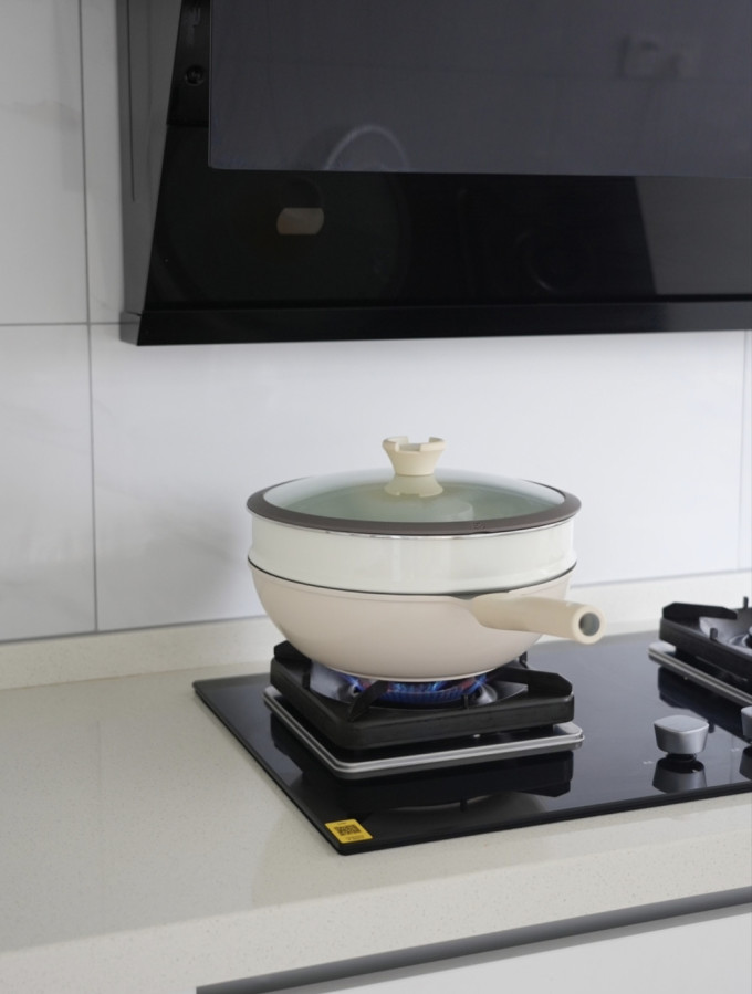 红厨烹饪锅具