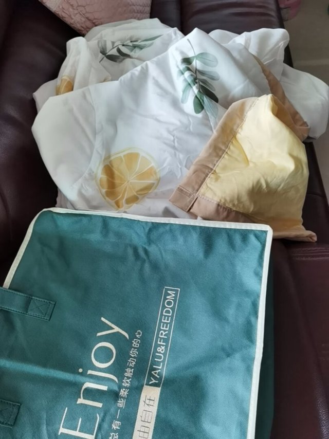 收到货物！挺好的！与商品介绍的一样！价格