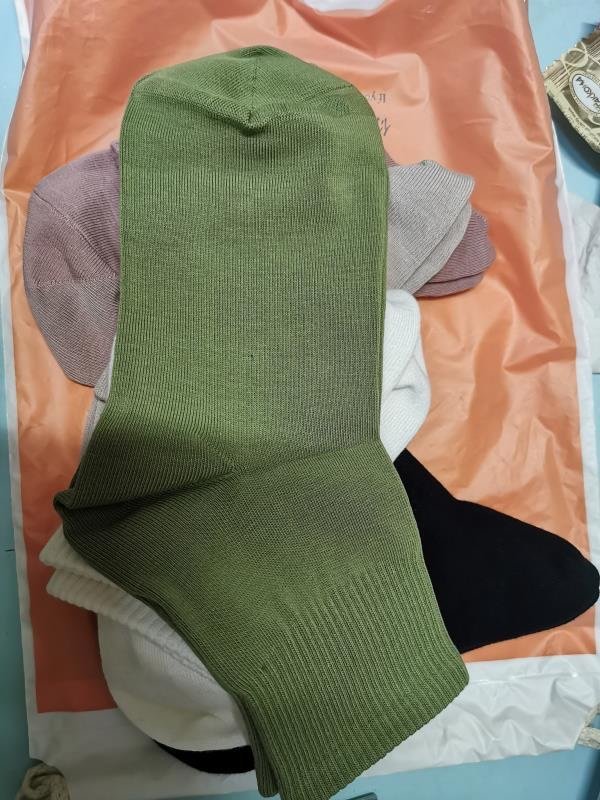 不错，会回购的，以后春夏秋冬的袜子都在这