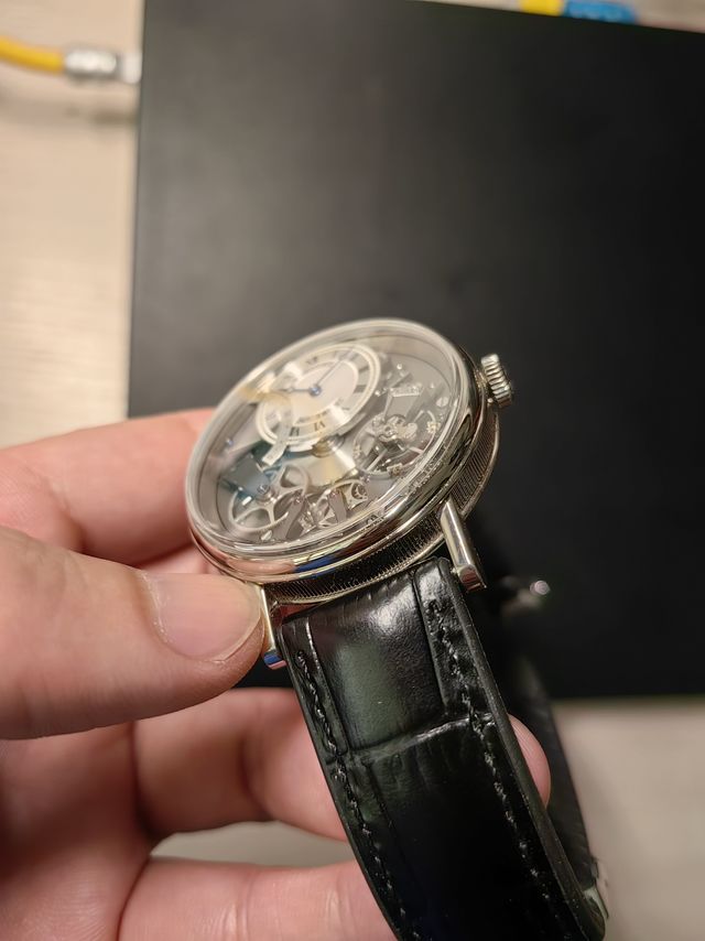 夏日手腕保持清爽--宝玑传世换胶底皮带