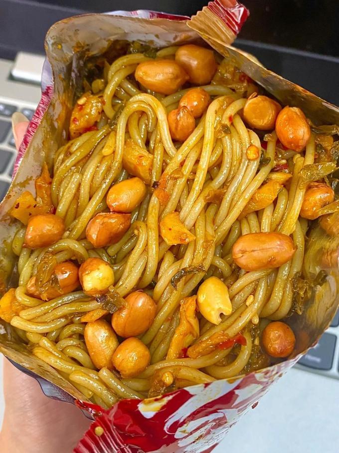 渣渣灰其他方便食品