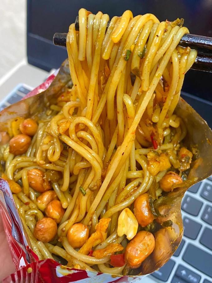 渣渣灰其他方便食品