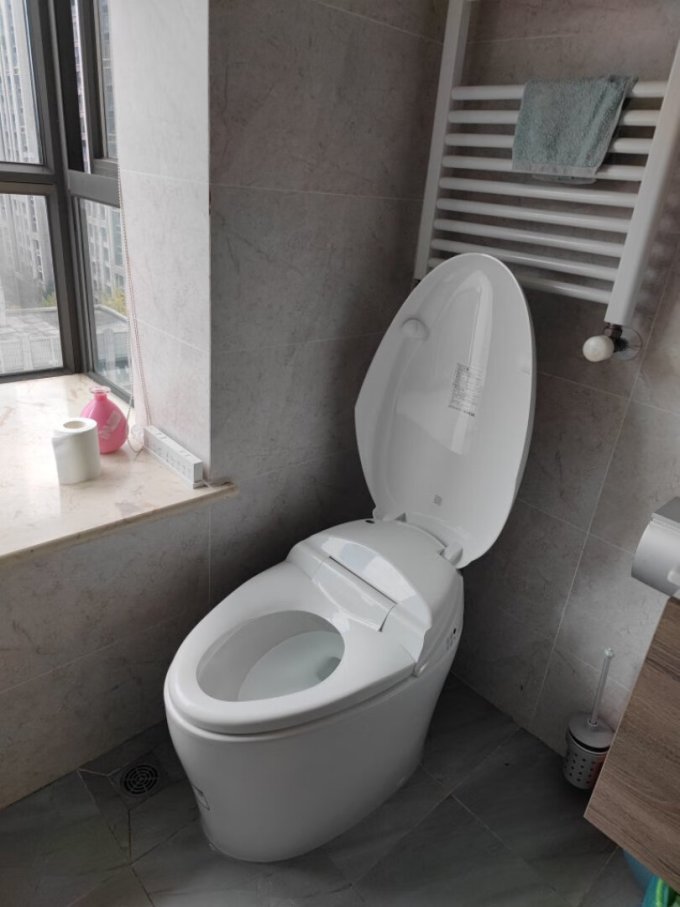 科勒智能马桶