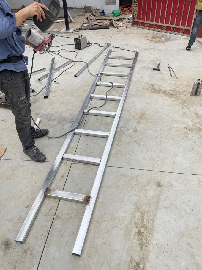 纯钢管焊的梯子,4米160,便宜吗_什么值得买