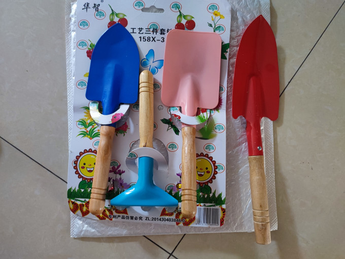 华智创意玩具