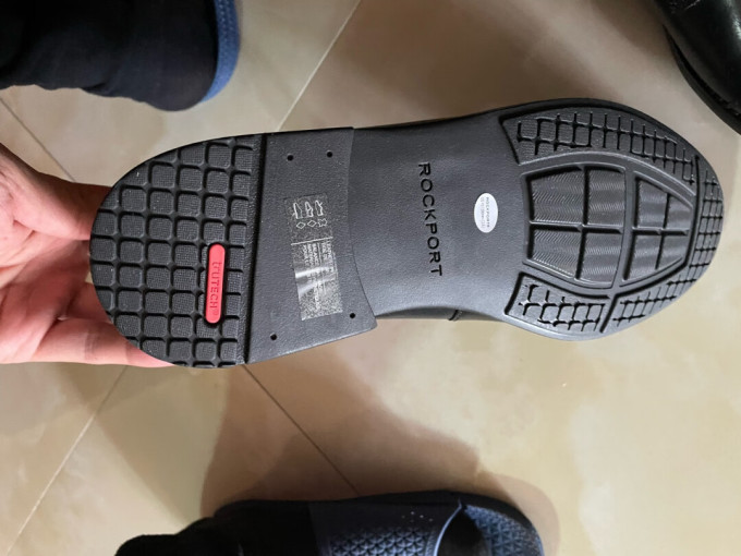乐步商务正装鞋