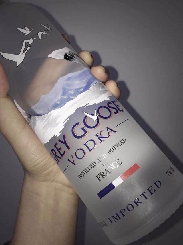 购买的第一款洋酒