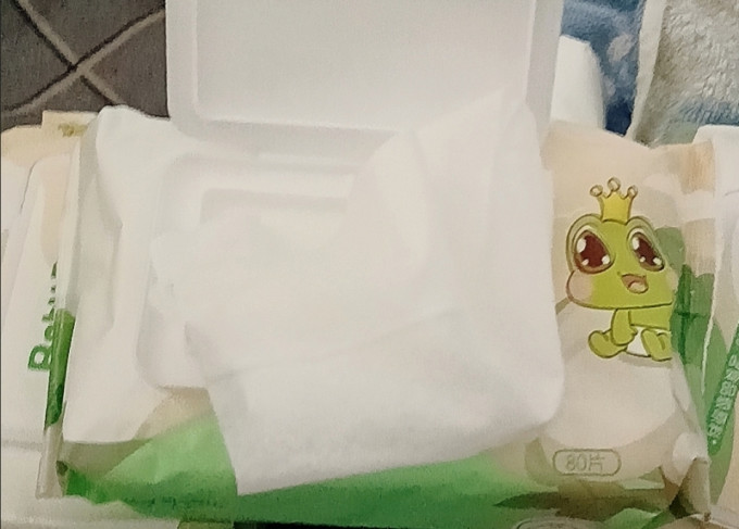 婴儿湿巾