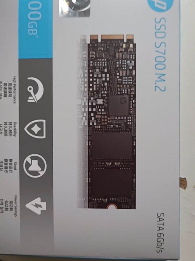 
同事的笔记本电脑升级固态硬盘，128g