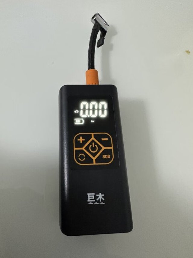 设置好数值，充到这个胎压就会自动停止，真