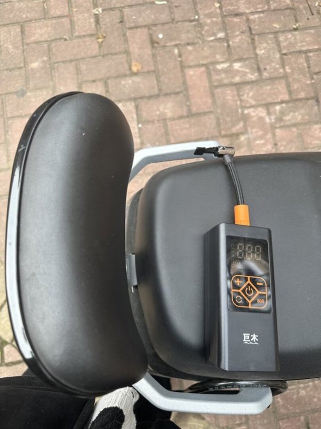 商家發貨非常之快速，由購買到集運倉都是兩