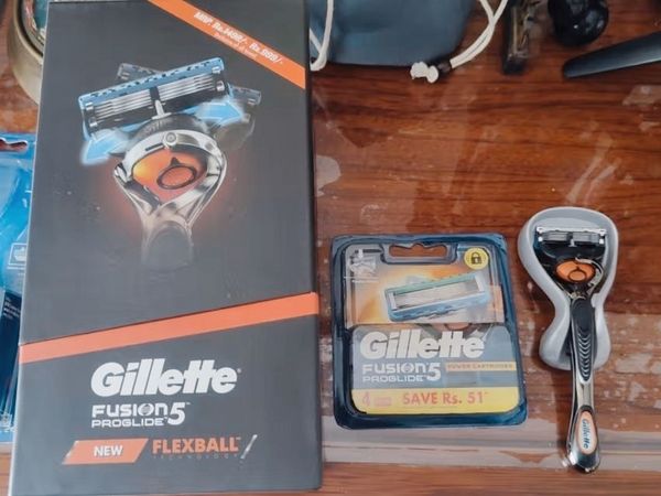 吉列（Gillette）锋隐致顺剃须刀