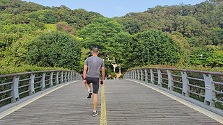 500元档硬核跑者装备—松野湃跑步速干衣/裤