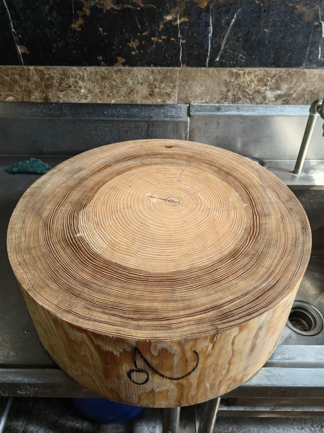 原木制作的松木砧板你喜欢吗？
