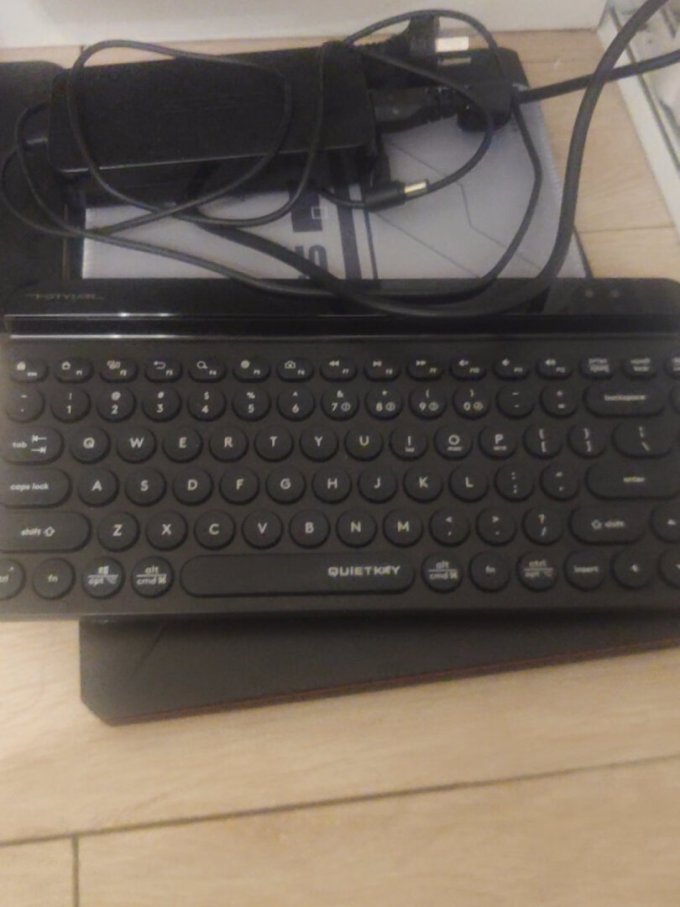 双飞燕无线键盘