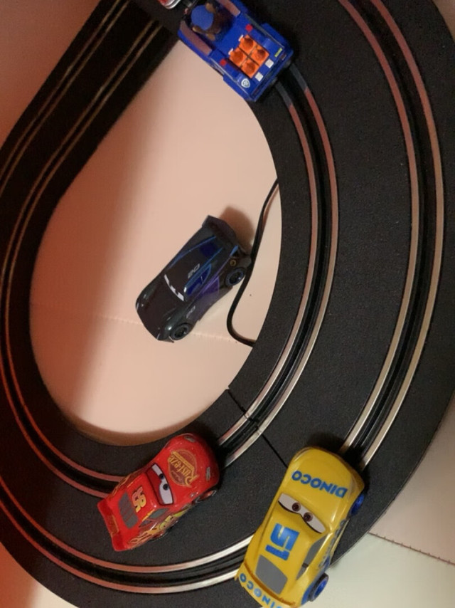 carrera卡雷拉轨道赛车，一款耐玩