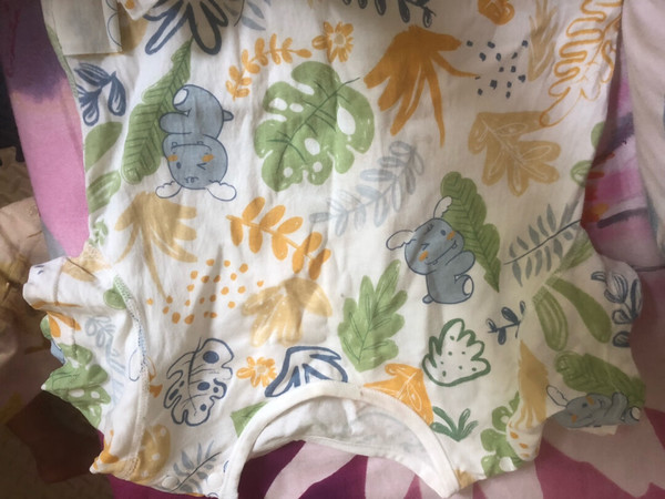 布料真的很舒服，夏天穿再适合不过了。买过