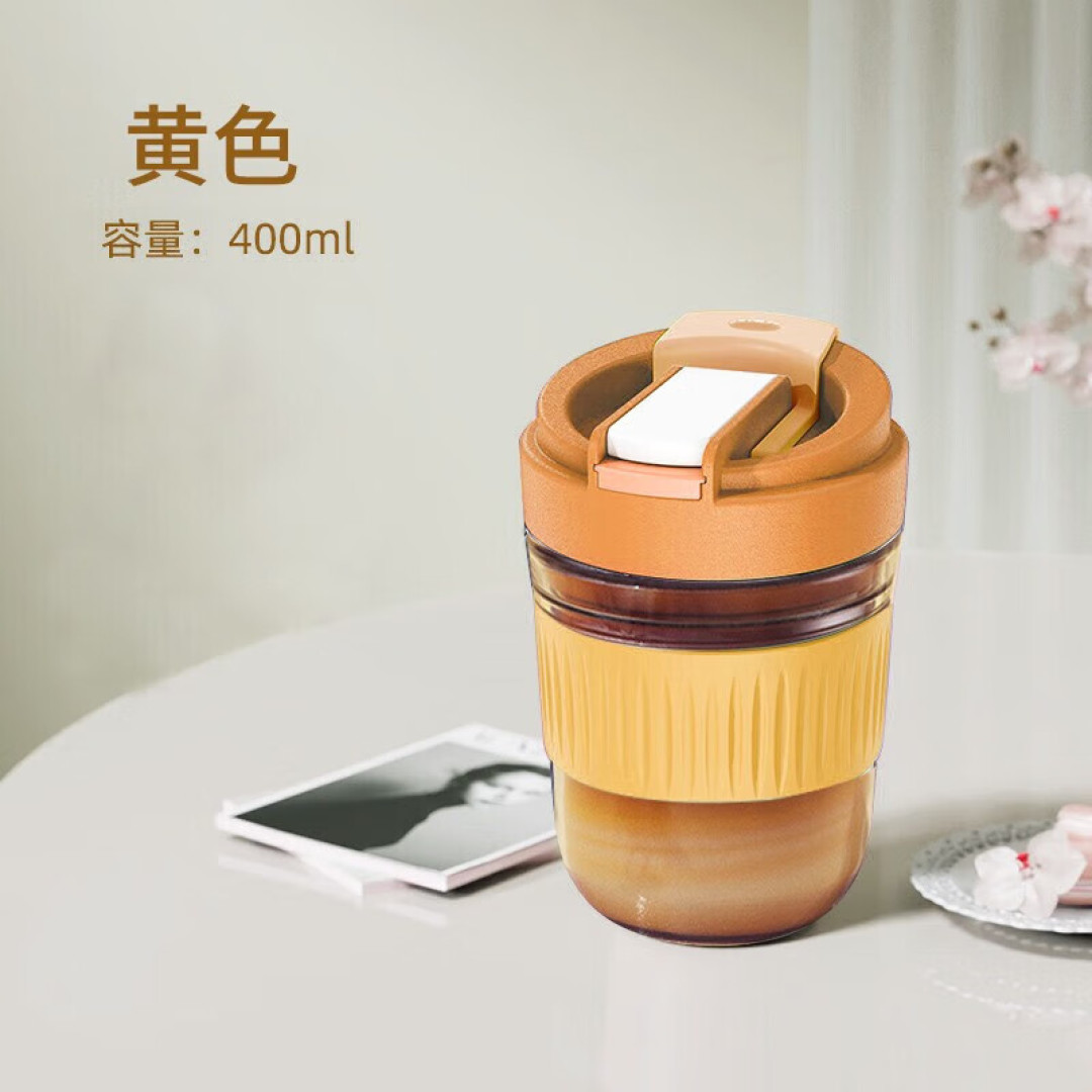 玻璃水杯和夏天比较配吧