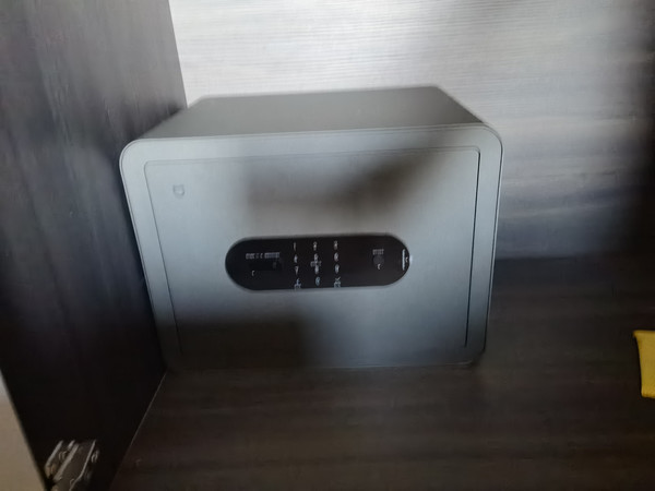 操作简单,空间够用,智能上电池,带钥匙,
