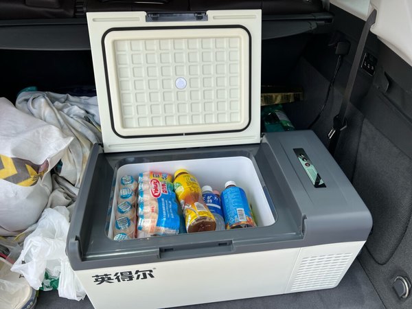 这个牌子的车载冰箱真的不错，制冷超级快也