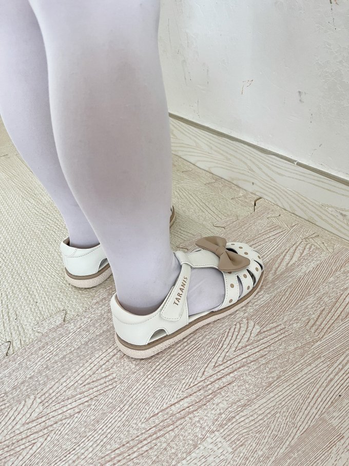 泰兰尼斯童鞋