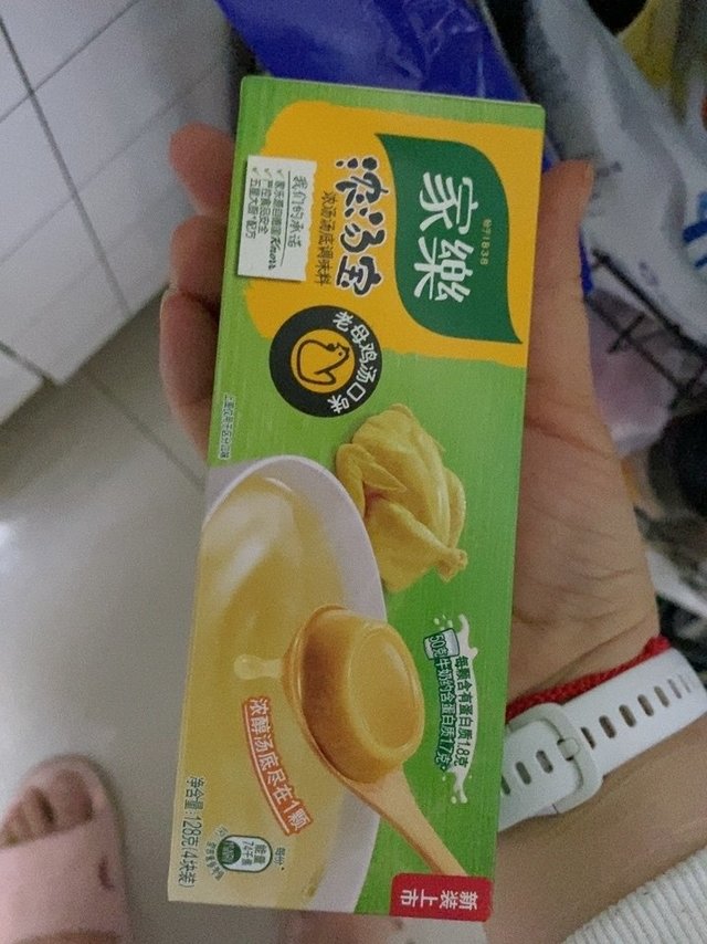 
商品成分：没有太仔细看配料表，感觉应该