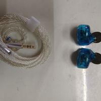 99的耳机，颜值可还行