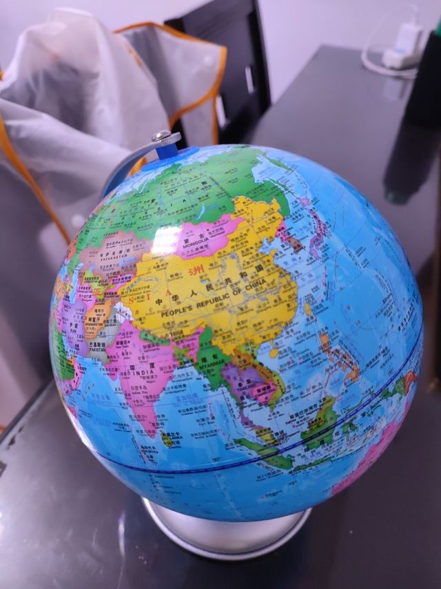 很不错的地球仪
