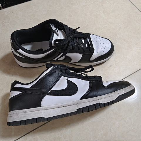 曾经平价买不到的nike dunk熊猫小运动鞋现在随便买