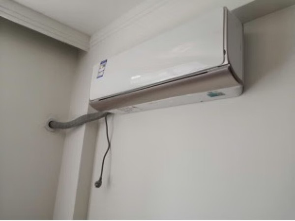 外形外观：外观大气，简洁，白色百搭，弧度