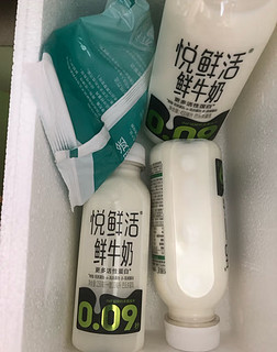 尝尝悦鲜活鲜牛奶