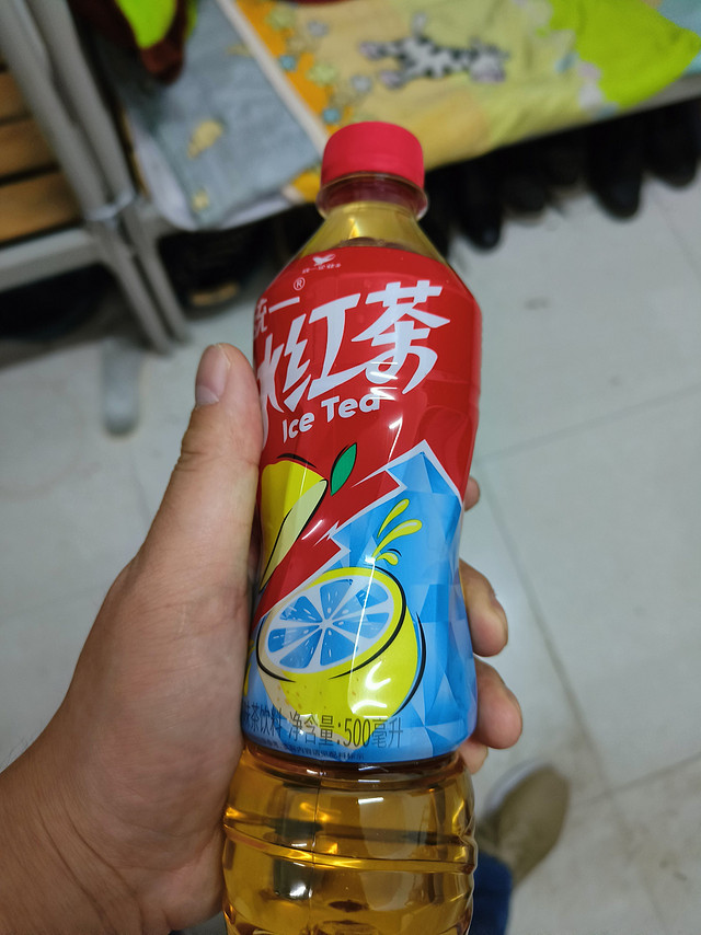 宿舍喝水，还是冰红茶