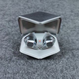 起底真无线耳机的革命性意义,HIFIMAN 天鹅无线版有点壕