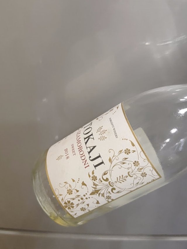 酒的口感非常棒,果香浓郁酸度适中,喝起来