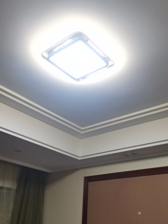 这个灯很好看，木纹，和家里装修风格很像