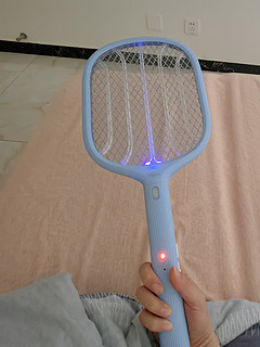 居家出行灭蚊利器-雅格LED电蚊拍