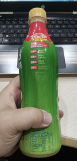 尝试了统一雅哈冰咖啡生椰拿铁
