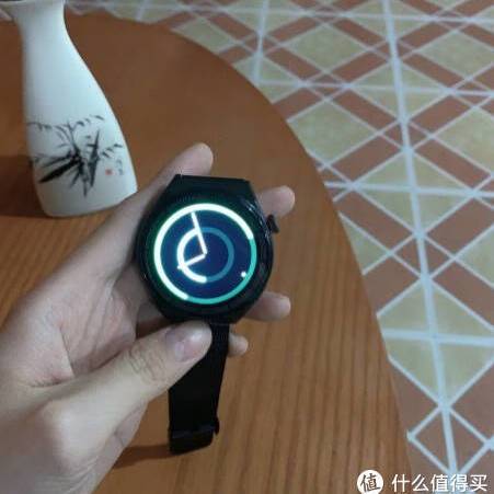 自律的运动时刻，有亚铂尼智能手表守护