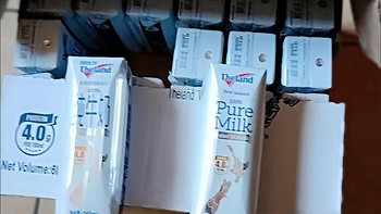 ￼￼纽仕兰4.0g蛋白质高钙全脂纯牛奶250ml*24 原装进口￼￼￼￼纽仕兰