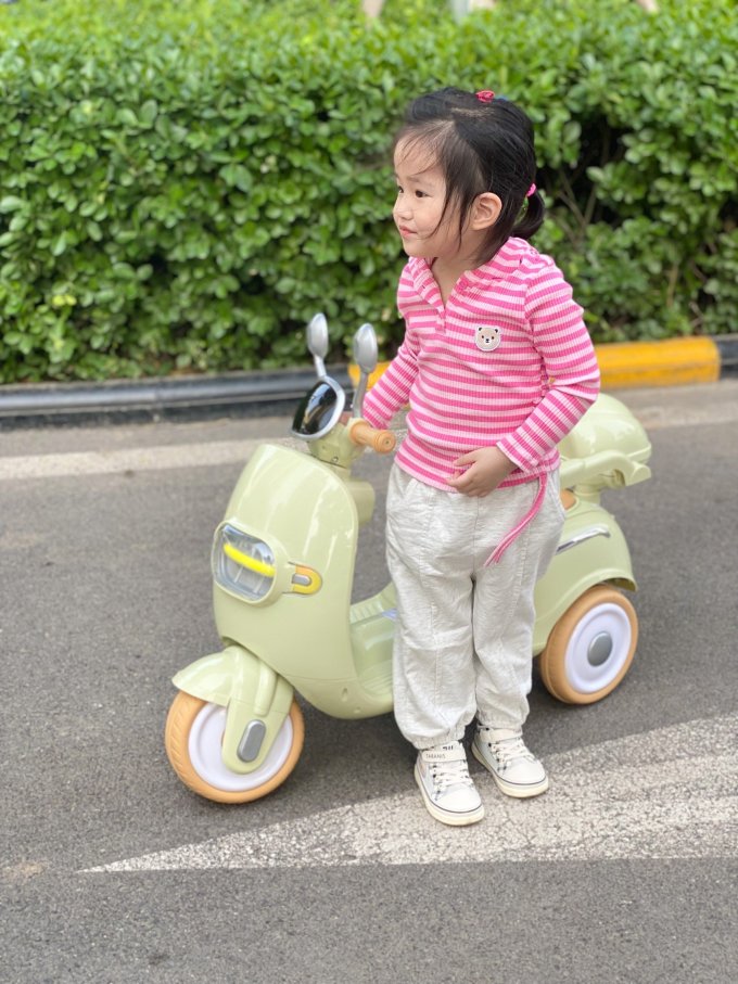 泰兰尼斯童鞋