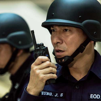 《拆弹专家》：展现警方处理恐怖袭击事件的非凡能力和科技实力